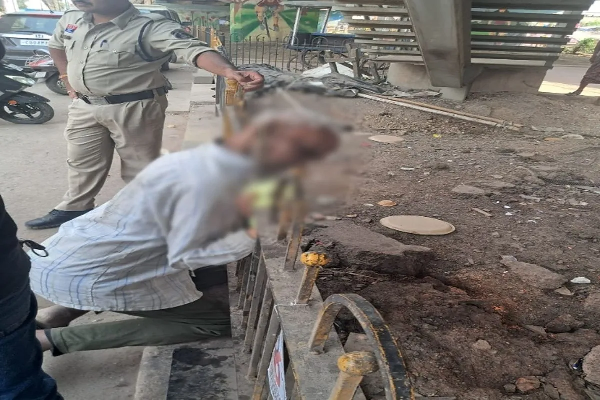 Raipur City News: Elderly man dies after his neck gets stuck in the grill of a PWD bridge, police investigating