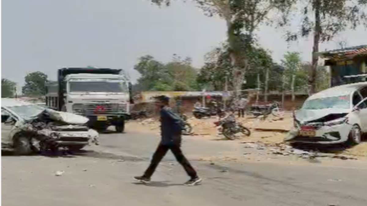 CG Accident: Two Ertiga cars collide, one dead, 6 injured