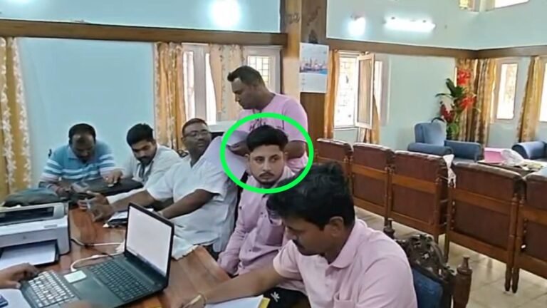 MP News: Lokayukta action, bribery in the name of passing bills, PHE department clerk arrested while taking 14 thousand