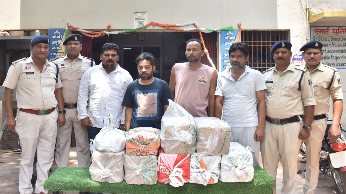 CG News: Drug trade using fake drug license, 4 arrested with 7 cartons of syrup