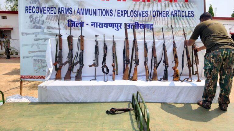 CG News: Security forces launch a major raid in Abujhmad; AK-47 and crores of rupees in cash recovered from Naxal hideout