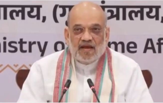 बस्तर से खत्म हुआ नक्सलवाद, अब विकास की नई शुरुआत: अमित शाह, आदिवासियों के लिए डेयरी नेटवर्क की घोषणा, देखें लाइव और क्या कहा
