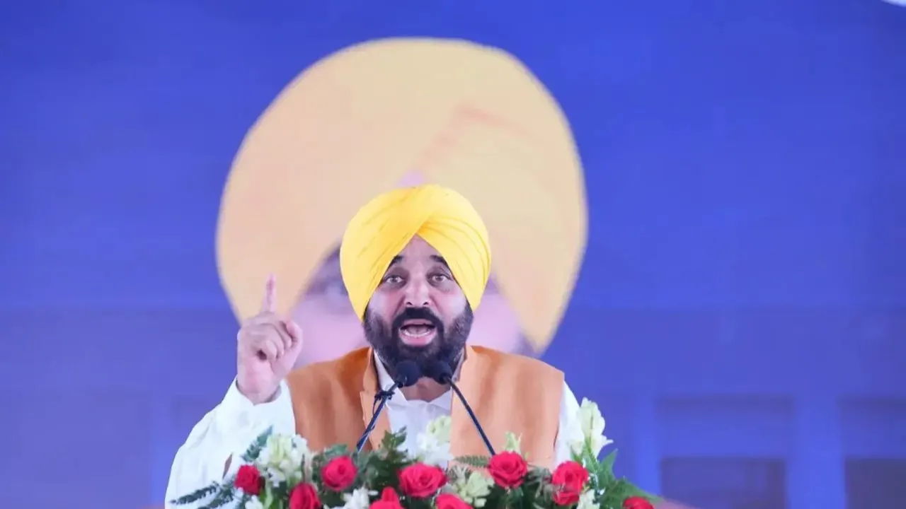 Punjab News : राष्ट्रपति से मिले CM भगवंत मान, AAP सांसदों के BJP में शामिल होने पर उठाया दलबदल का मुद्दा