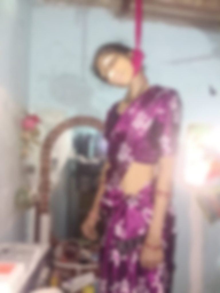 CG News: Five months after marriage, newlywed woman takes horrific step, body found hanging