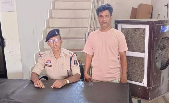 CG Crime: Suspicion of illicit relationship took life, youth called home on pretext of convincing, father and son strangled him to death