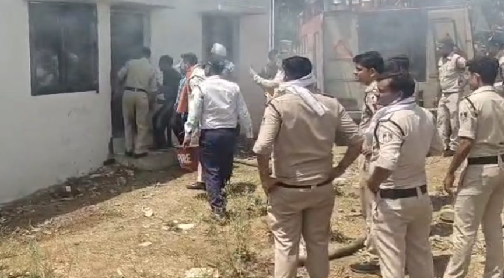 MP News: Fire in police control room causes panic, years old records burnt
