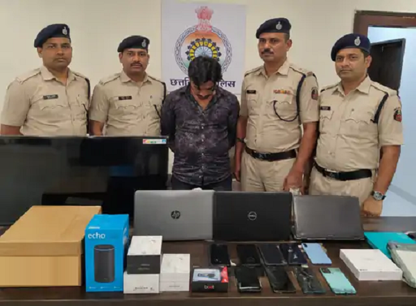 Online Betting Network: Police track down the mastermind of online betting; panel supplier arrested in Nagpur, hinting at major revelations.