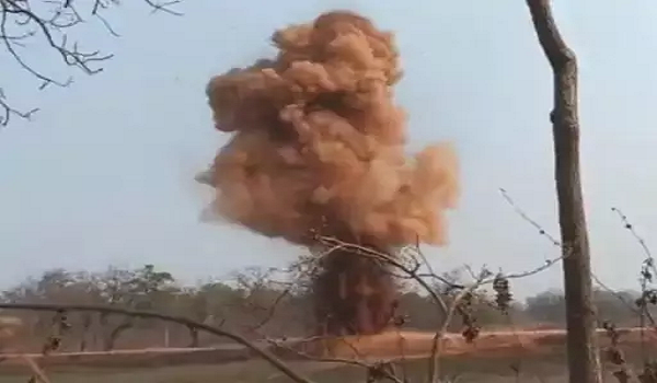 IED Blast: IED blast in Naxal area, 3 DRG soldiers injured during de-mining operation