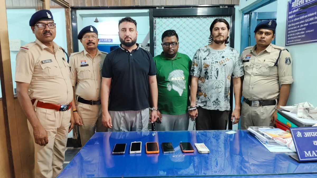 Online Betting Racket: Online betting racket busted, IPL betting game was going on in a car near the mall, 3 accused arrested.