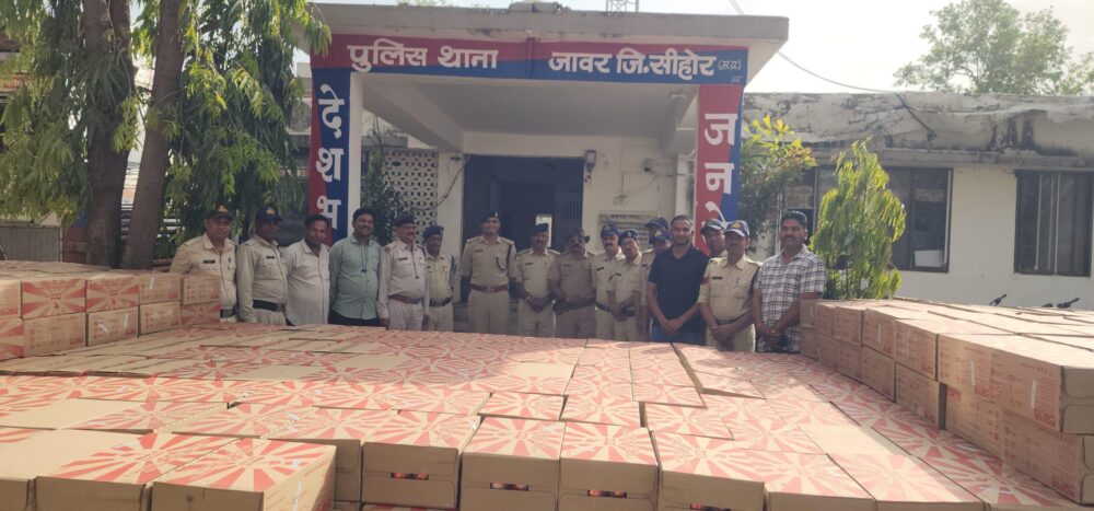 MP News : अवैध शराब तस्करी का भंडाफोड़, 62 लाख से अधिक की बीयर जब्त