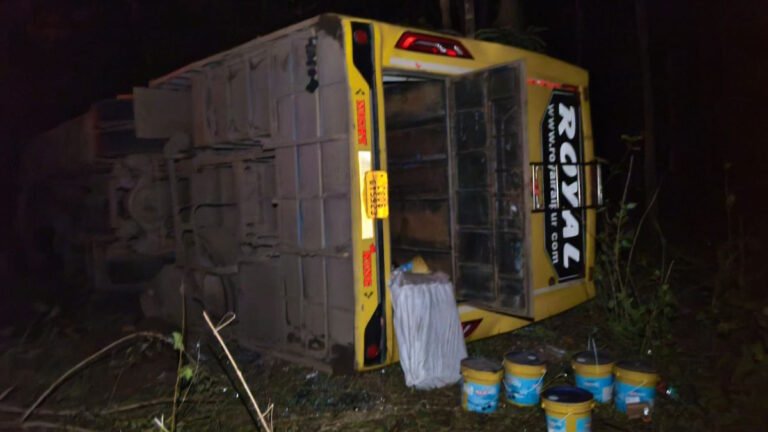 CG Accident: Uncontrolled passenger bus overturns, teacher killed, 15 injured