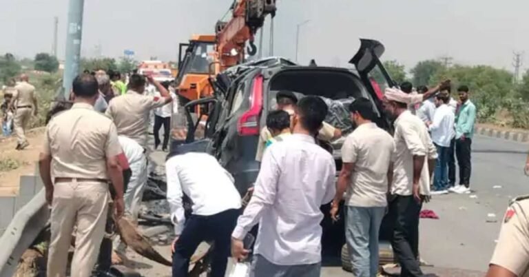 UP Accident: UP Police vehicle on raid met with an accident, 5 soldiers died.