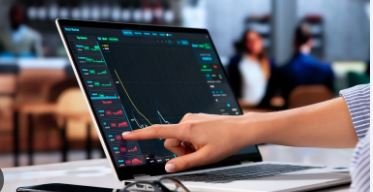 Stock Market May 20: बाज़ार में उतार-चढ़ाव के बाद हल्की बढ़त के साथ बंद हुए सेंसेक्स और निफ्टी, इंट्राडे में रिकवरी