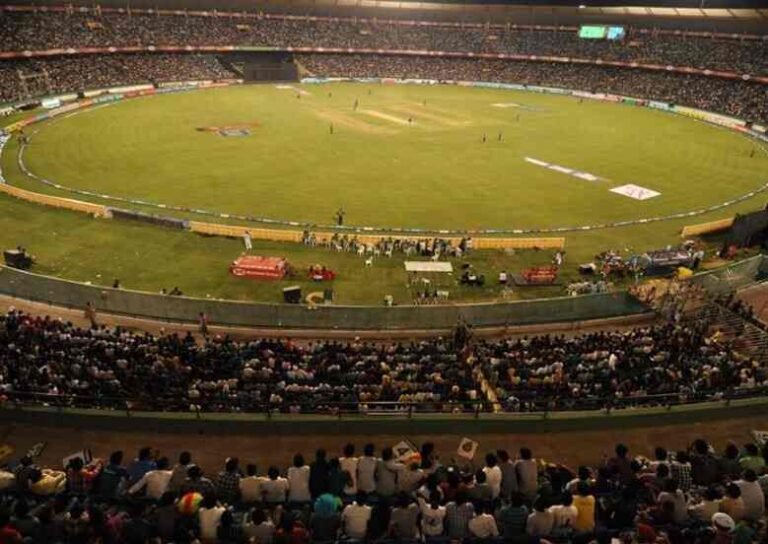 CG News: 10वीं और 12वीं बोर्ड के टॉपर छात्रों को मिलेगा IPL मैच देखने का मौका, शिक्षा विभाग ने जारी किए आदेश