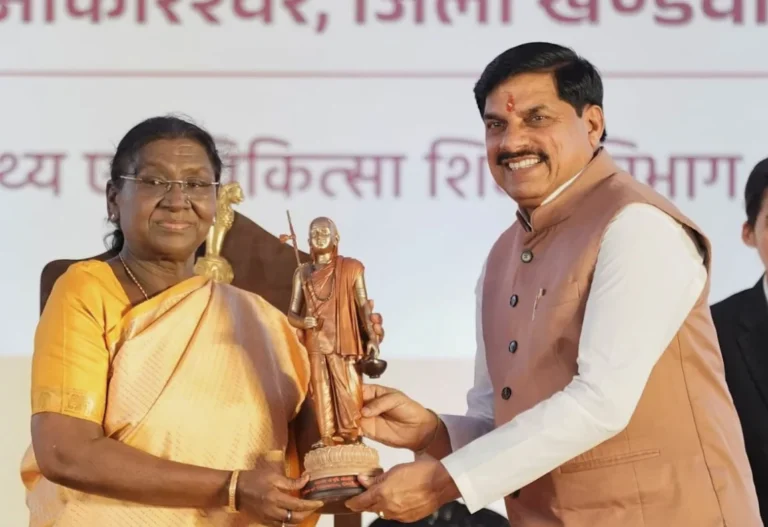 MP News : विश्व सिकल सेल दिवस : राष्ट्रपति द्रौपदी मुर्मू की मौजूदगी में CM डॉ. मोहन यादव ने गिनाईं उपलब्धियां, जागरूकता और उपचार पर दिया जोर