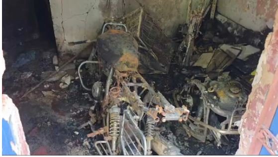 AC compressor Blast in Raigarh: एसी कंप्रेसर फटने से पिता की मौत, बेटा गंभीर,आधी रात को मची अफरा-तफरी