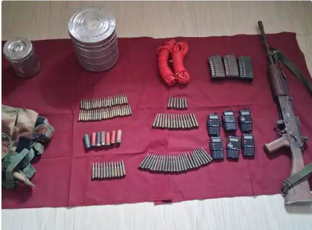 CG Naxal News: सुकमा के कुम्माडोंग जंगल में नक्सलियों के हथियार और डंप बरामद, सर्चिंग जारी
