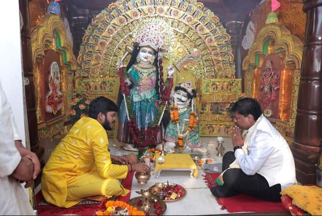 Cabinet Minister Kedar Kashyap visited Maa Matangi dham dhamtari