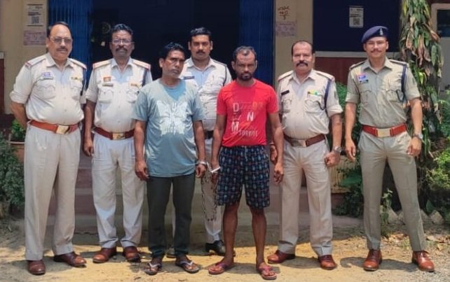 CG Fraud: Major success for 'Operation Clean Hunt'; two absconding accused arrested in ₹49.50 lakh chit-fund scam.