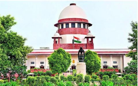 फुटपाथ पर चलना मौलिक अधिकार : सुप्रीम कोर्ट, जानें किस मामले में कोर्ट ने की टिप्पणी