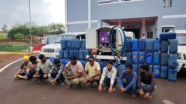 CG News: Diesel theft gang busted; 11 accused arrested; Scorpio and mini-tanker seized.