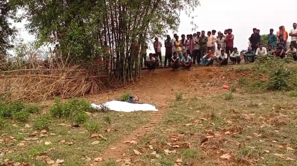 CG News: Body of Gariaband youth found on Odisha border; suspected murder sparks panic in the area.