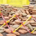 CG News: Smugglers panicked after the blockade, criminals fled leaving behind two cars, 565 kg of marijuana recovered.