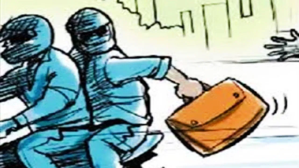 Raipur City Crime: Gas agency manager robbed of Rs 10 lakh in broad daylight, bike-borne miscreants carried out the crime.
