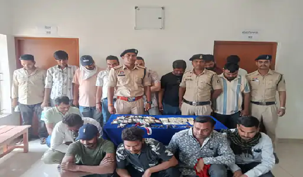CG News: A gambling party was being organised behind Monkey Resort, 15 gamblers were arrested during a police raid.