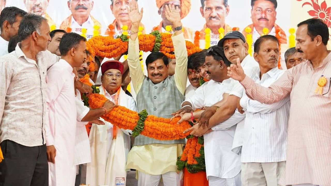 MP News : महिदपुर को 207 करोड़ की सौगात, सीएम डॉ. मोहन यादव ने 19 विकास कार्यों का किया लोकार्पण और भूमि-पूजन