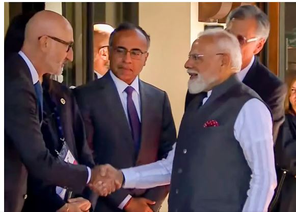G7 Summit में शामिल होने पहुंचे PM मोदी, राष्ट्रपति डोनाल्ड ट्रंप से होगी मुलाकात