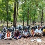CG News: Police raid gambling den in the forest; 9 gamblers arrested, assets worth lakhs seized.