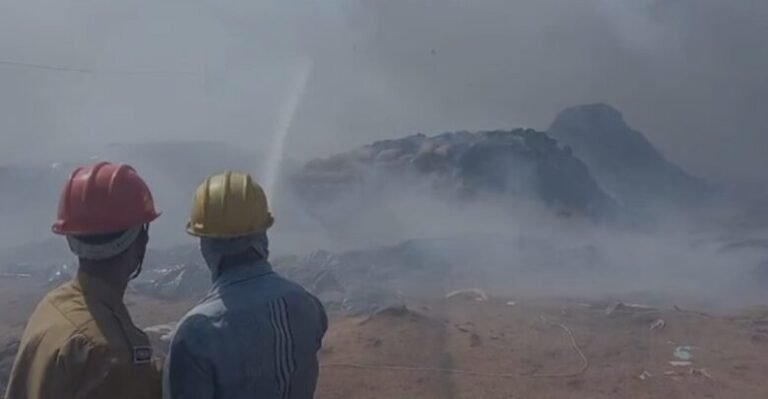 CG News: Fire breaks out at paddy procurement centre, over 100 quintals of paddy reduced to ashes