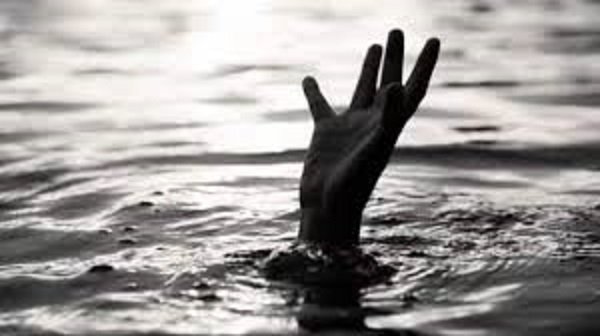 MP News: Four members of the same family drowned in the Son River; young woman's body recovered, three missing.