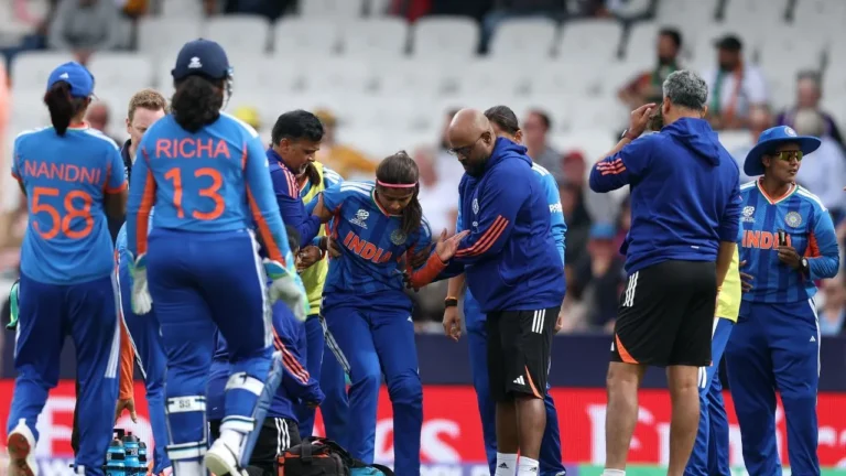 Women’s T20 World Cup: टीम इंडिया की स्टार गेंदबाज श्रेयंका पाटिल चोट के कारण टूर्नामेंट से बाहर, RCB स्पिनर प्रेमा रावत की टीम में एंट्री