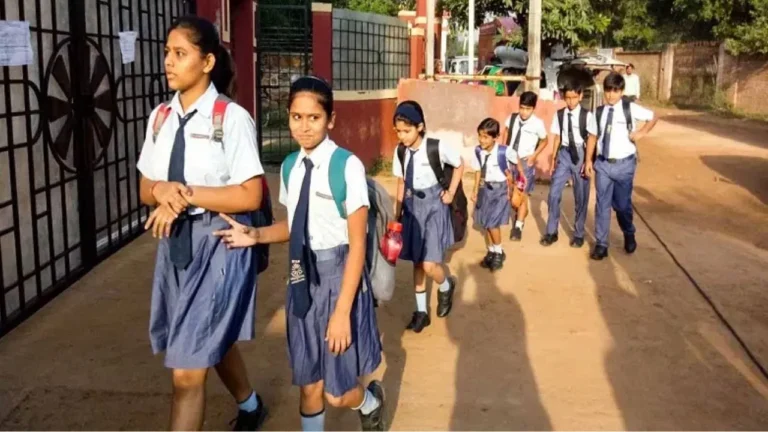 UP News : यूपी में समर वेकेशन का नया आदेश जारी, इस दिन से खुलेंगे स्कूल
