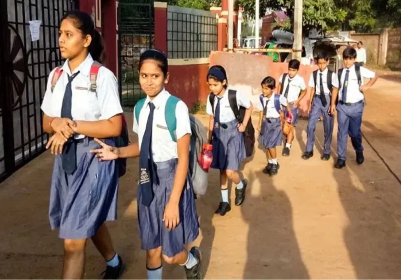 UP News : यूपी में समर वेकेशन का नया आदेश जारी, इस दिन से खुलेंगे स्कूल