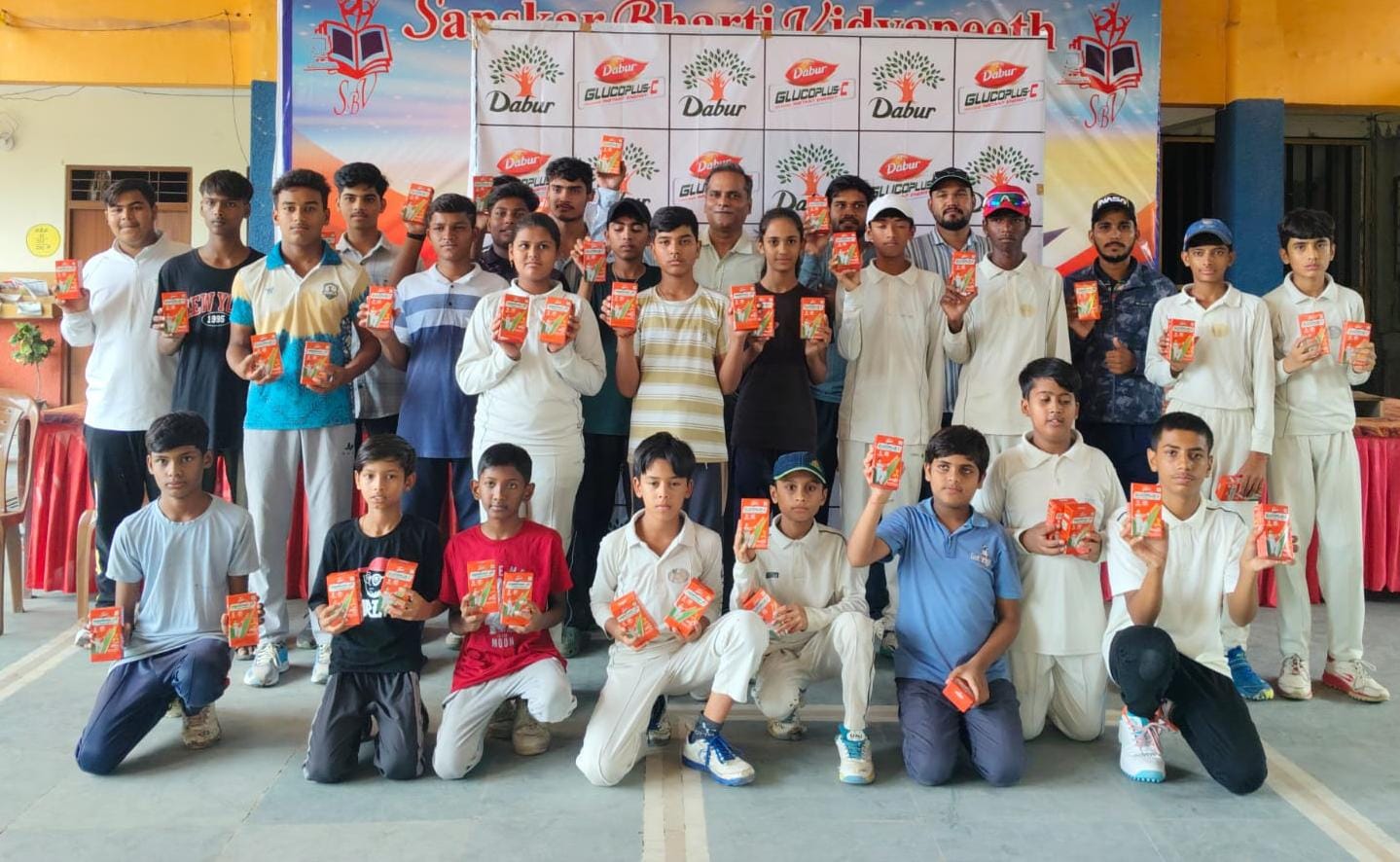 MP News : भोपाल में डाबर ग्लूकोज़ का ‘एनर्जाइज़ इंडिया’ कैंपेन लॉन्च, युवा खिलाड़ियों को दिया फिटनेस और स्टैमिना का मंत्र