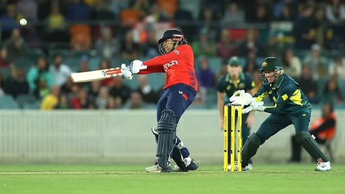 AUS W vs ENG W T20 WC Final : इंग्लैंड ने ऑस्ट्रेलिया को दिया 151 रन का टारगेट, कप्तान ब्रंट का नाबाद अर्धशतक