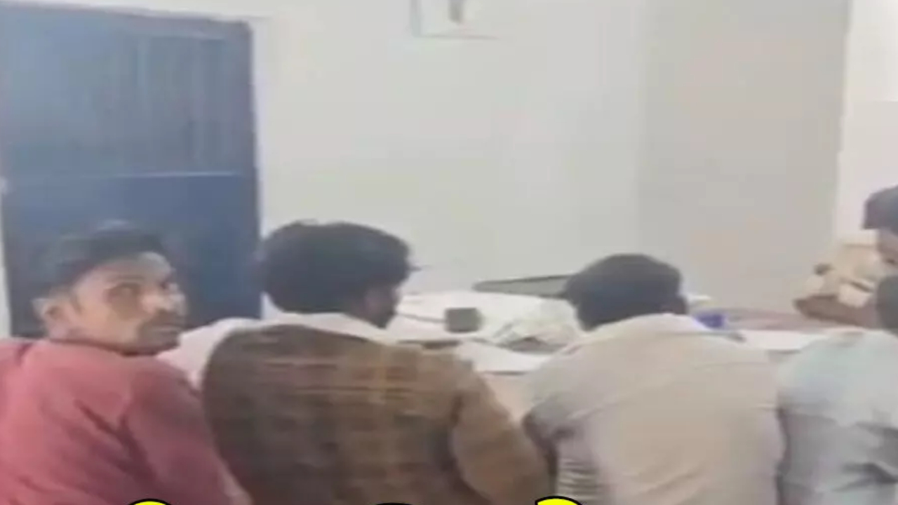 CG Crime : पति को बंधक बनाकर महिला से सामूहिक दुष्कर्म, चारों आरोपी गिरफ्तार