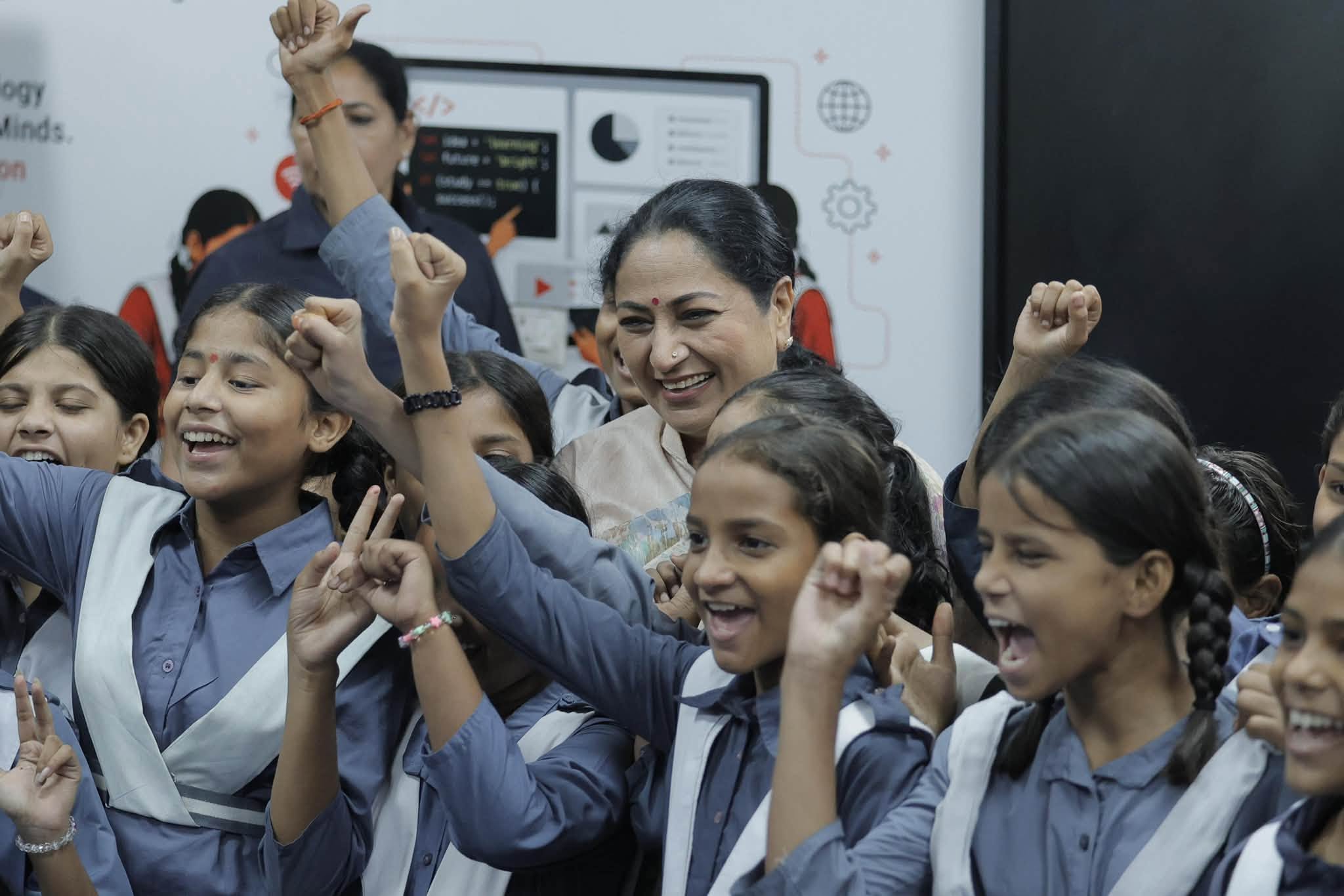 Delhi : AI स्मार्ट टॉयलेट से STEM लैब तक, दिल्ली के सरकारी स्कूलों को मिली हाईटेक सौगात; CM रेखा गुप्ता ने शुरू की ‘सक्षम’ योजना Delhi : AI स्मार्ट टॉयलेट से STEM लैब तक, दिल्ली के सरकारी स्कूलों को मिली हाईटेक सौगात; CM रेखा गुप्ता ने शुरू की ‘सक्षम’ योजना