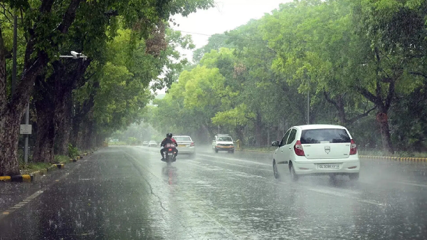CG Weather News: Monsoon fury continues in Chhattisgarh; 'Red Alert' issued for 25 districts, including Raipur; rainfall to weaken from July 8.