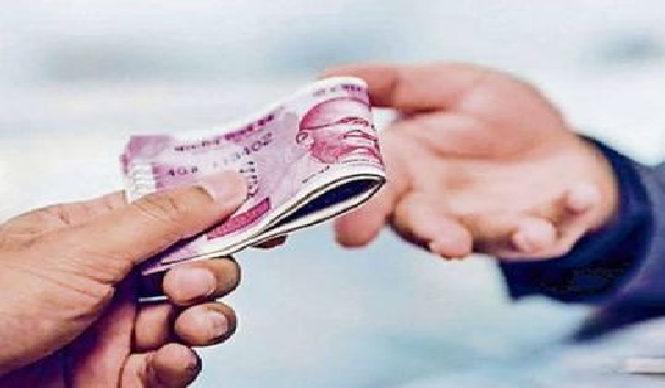 MP News: Lokayukta action – Patwari arrested while accepting a bribe of ₹30,000 for mutation of land records.