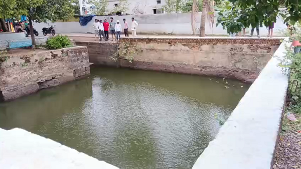 CG News: Two young children drown in a stepwell within a temple complex; accident occurred while they were playing.