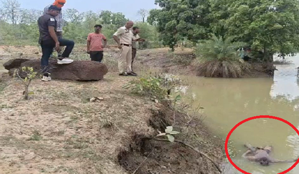 CG News: Decomposed body of a young man found in Sargi Nala; police have launched an investigation.
