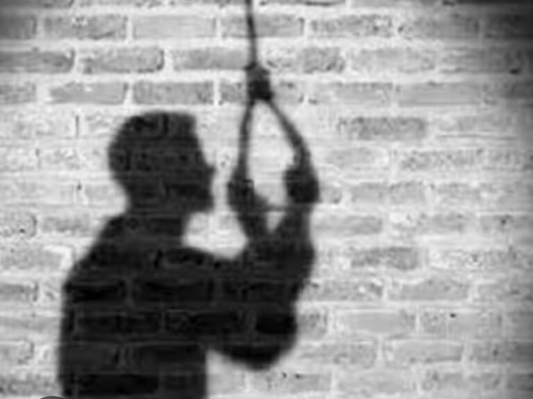 MP News: Youth commits suicide following a dispute over a photograph; three children lose their father.