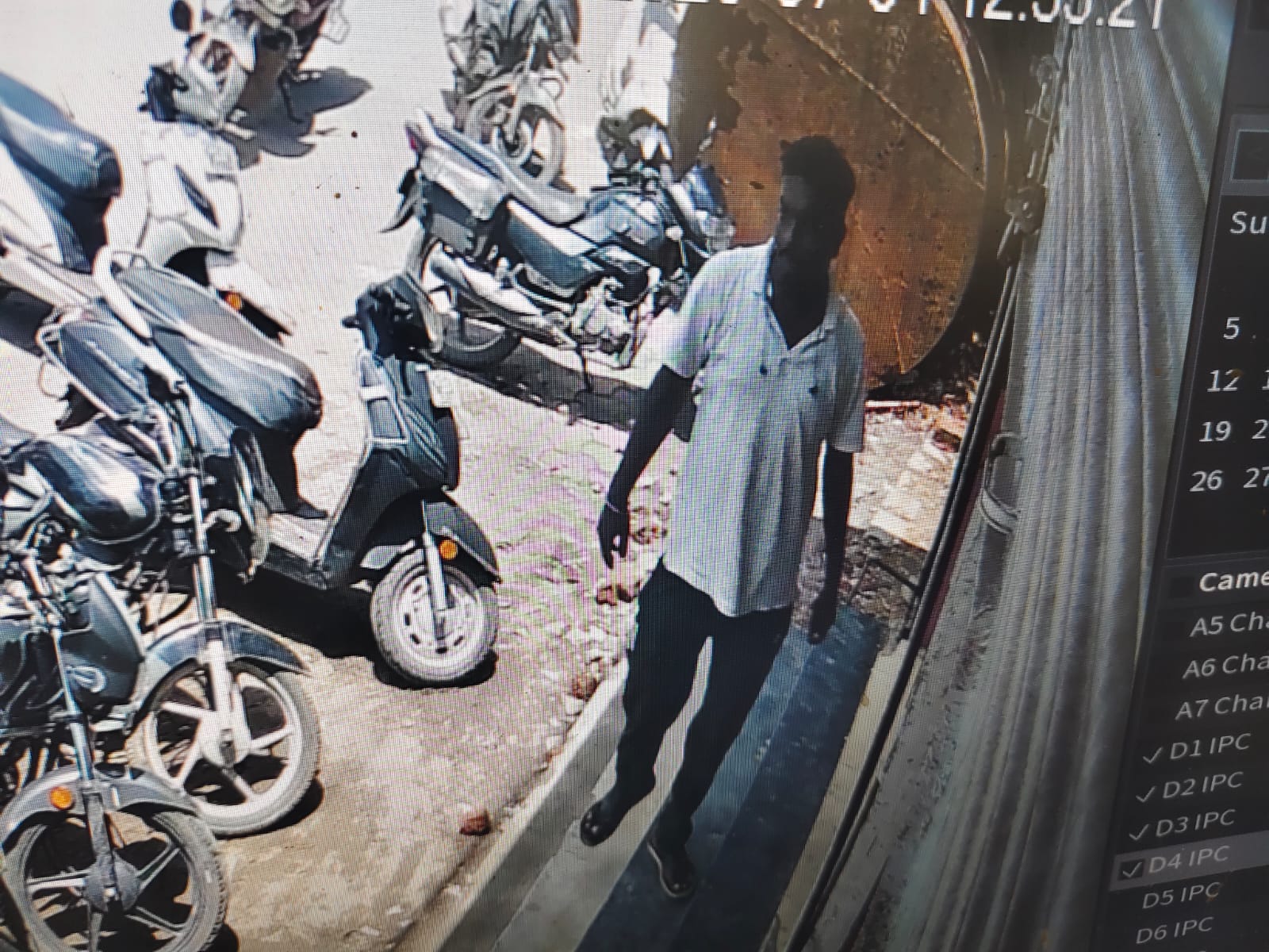 CG News : किसान से 60 हजार की उठाईगिरी, बाइक की डिक्की से कैश पार करते सीसीटीवी में कैद हुआ बदमाश